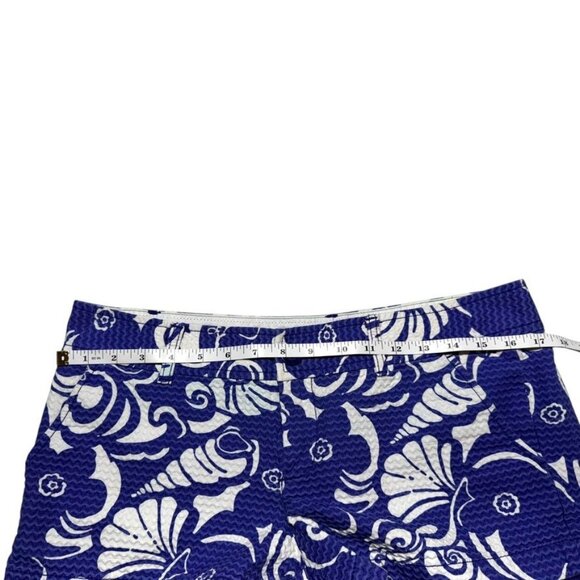 Lilly Pulitzer Blue and White walsh shorts - Picture 8 of 9
